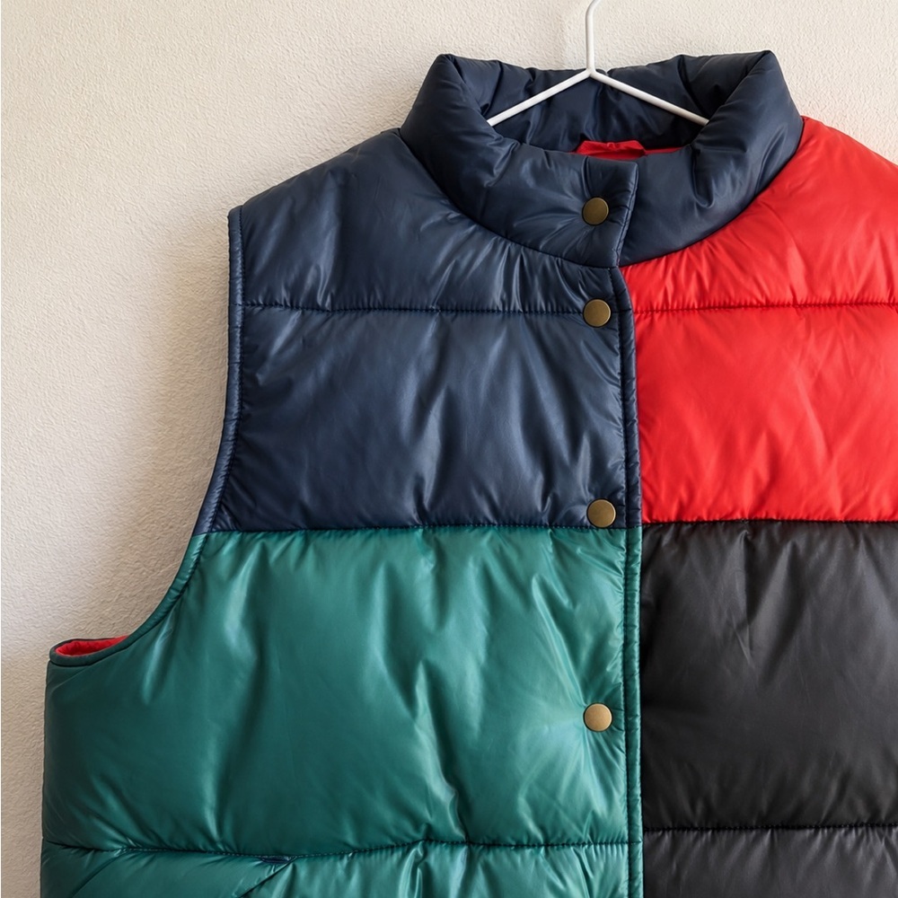 CLARE V. Emile Colorblock Nylon Puffer Vest - Picture 5 of 12